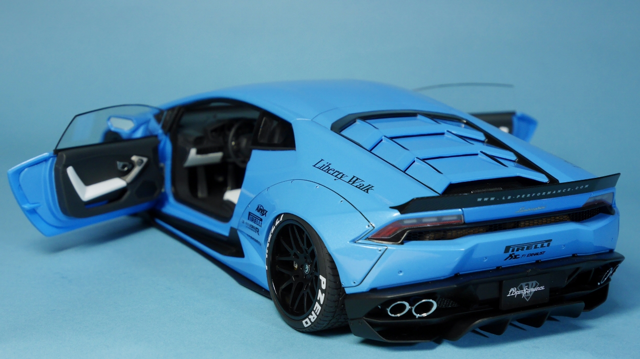 AUTOart 1/18 リバティーウォーク LB-WORKS ランボルギーニ ウラカン