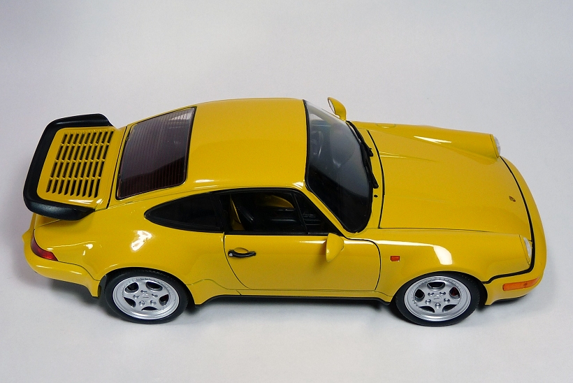 ＷＥＬＬＹ ポルシェ９６４ターボ Ｙｅｌｌｏｗ